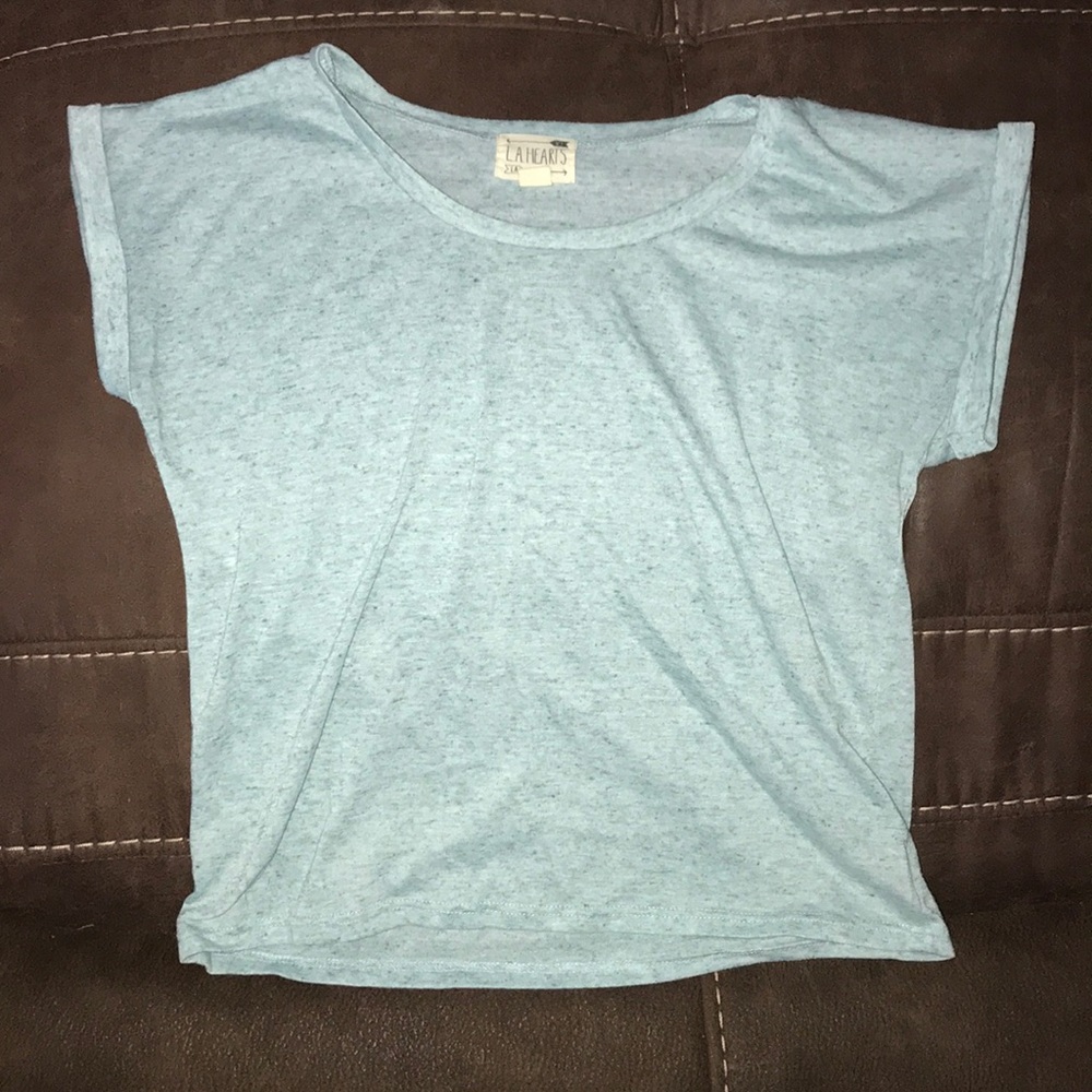 🦋La hearts light blue tee shirt🦋